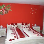 Hotel 4 Jahreszeiten Mit Restaurant 3*