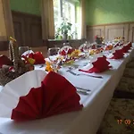 4 Jahreszeiten Mit Restaurant Szálloda