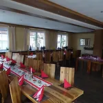 4 Jahreszeiten Mit Restaurant