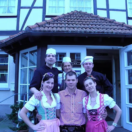 4 Jahreszeiten Mit Restaurant فندق 3*
