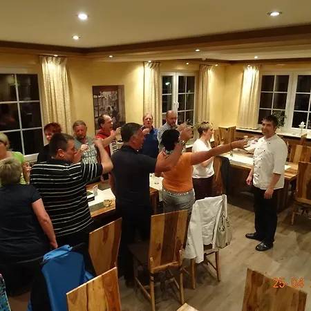 4 Jahreszeiten Mit Restaurant