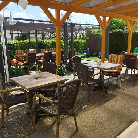 酒店 4 Jahreszeiten Mit Restaurant 3*