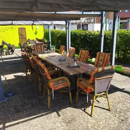 4 Jahreszeiten Mit Restaurant 酒店