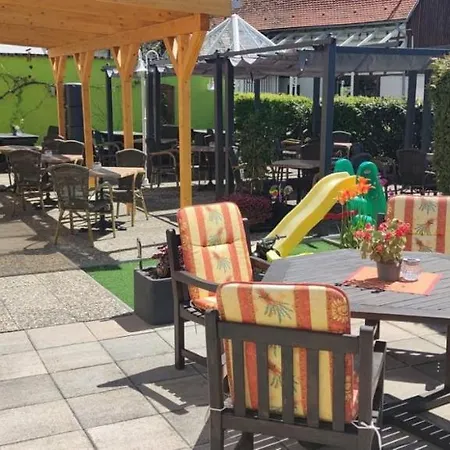 Szálloda 4 Jahreszeiten Mit Restaurant 3*