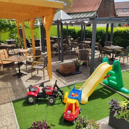 4 Jahreszeiten Mit Restaurant Szálloda