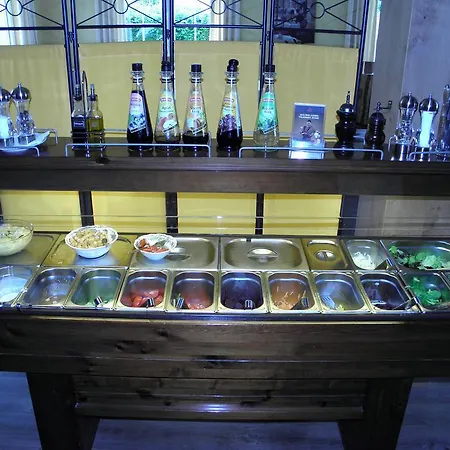 Szálloda 4 Jahreszeiten Mit Restaurant