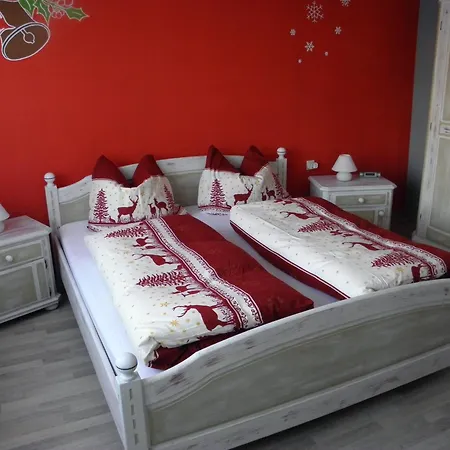 Szálloda 4 Jahreszeiten Mit Restaurant 3*