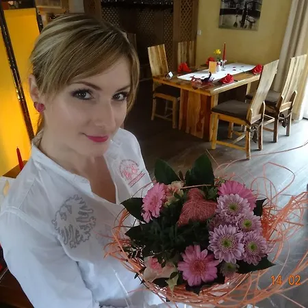 4 Jahreszeiten Mit Restaurant Hotell 3*