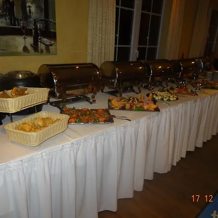 Szálloda 4 Jahreszeiten Mit Restaurant Albstadt