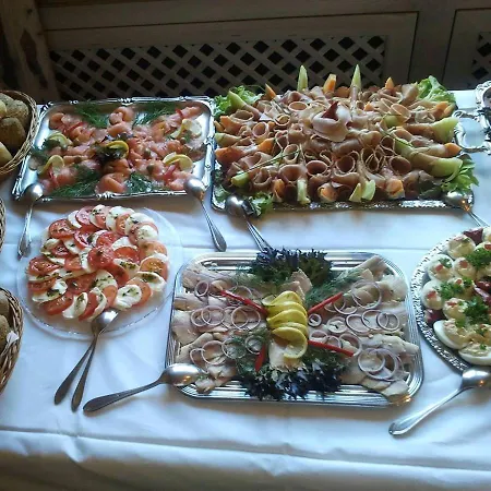 4 Jahreszeiten Mit Restaurant Hotel
