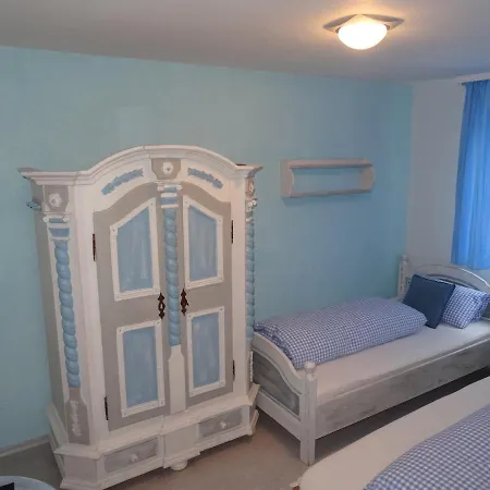 Szálloda 4 Jahreszeiten Mit Restaurant