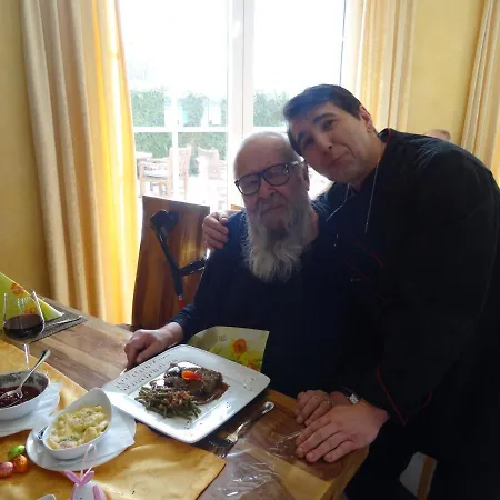 Szálloda 4 Jahreszeiten Mit Restaurant