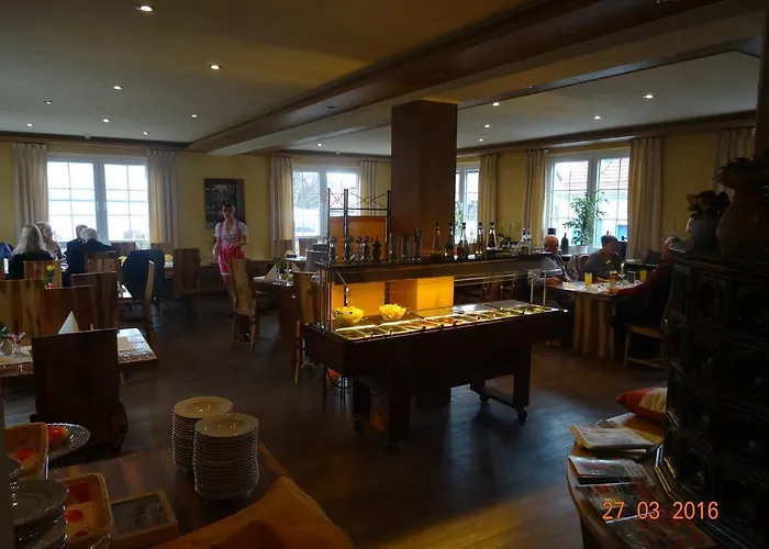 Szálloda 4 Jahreszeiten Mit Restaurant 3*